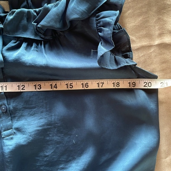 Dress Barn Blue Satin Ruffled Top Size Medium - Picture 6 of 7